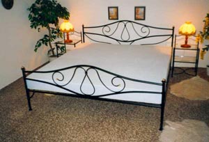Postel SANDRA - Moderní postel, nadčasového designu
